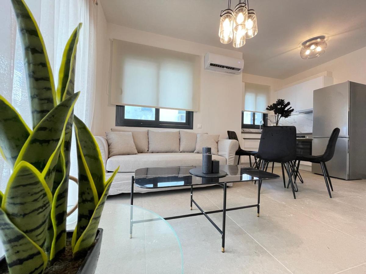 Modern Apartments Near Marina Flisvos Атина Екстериор снимка